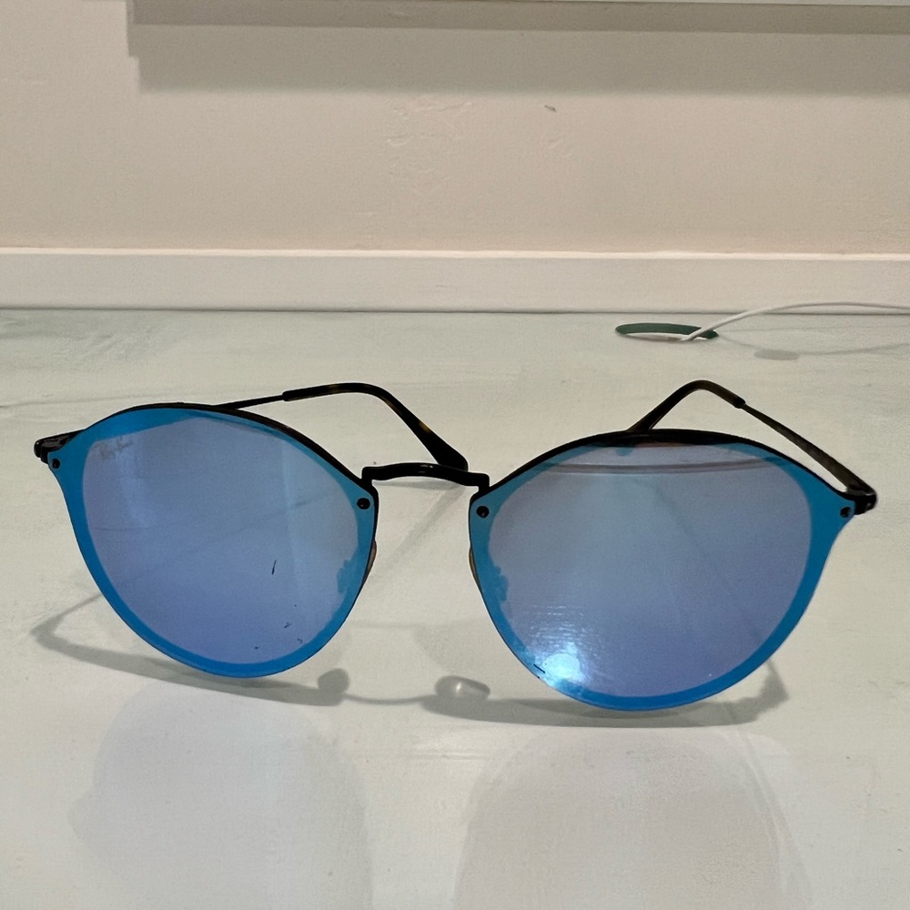 RayBan Reflective Sunglasses 🕶️